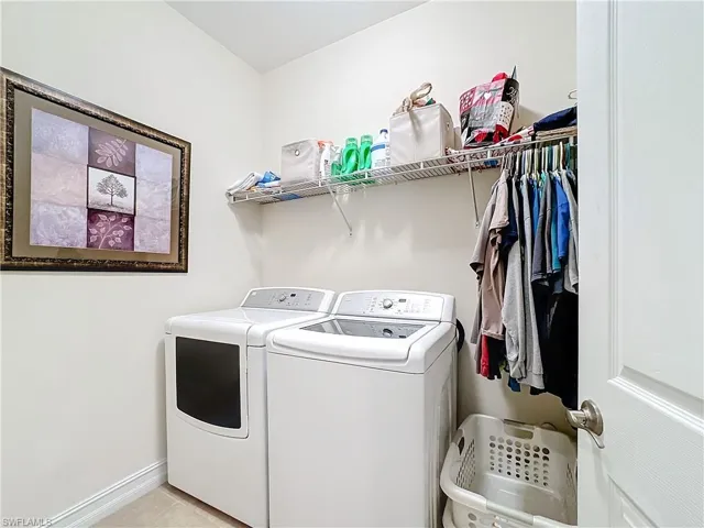 20609  Chestnut Ridge  DR, North Fort Myers, FL 33917