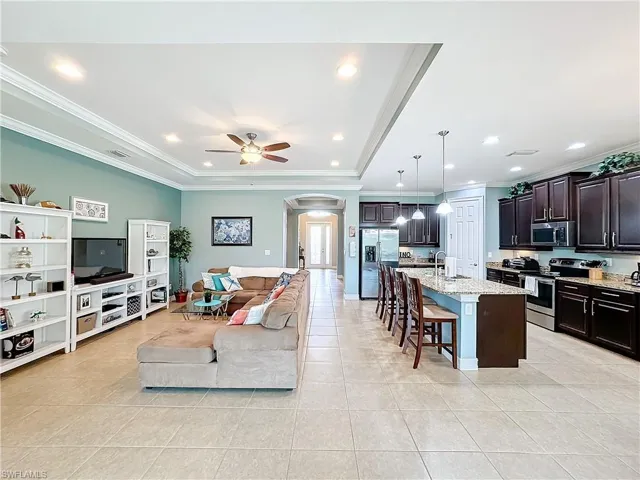 20609  Chestnut Ridge  DR, North Fort Myers, FL 33917