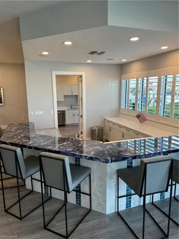 891 10th St S, Naples Fl 34102