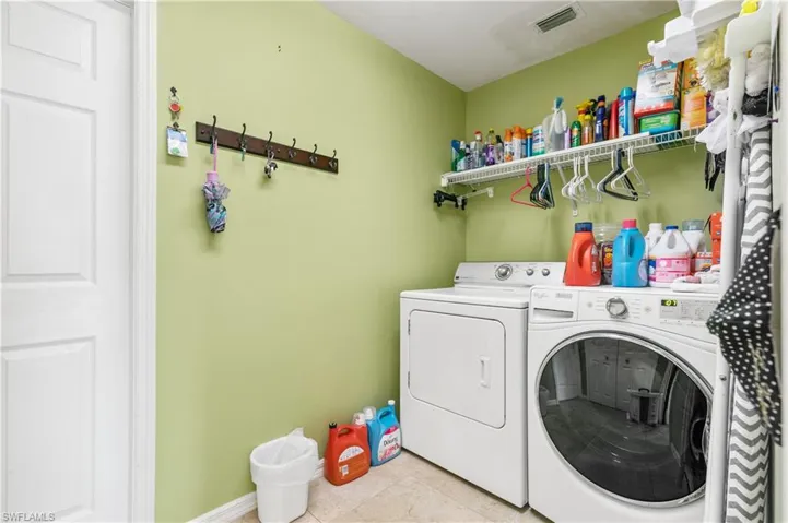 11 Nw 13th Pl, Cape Coral Fl 33993