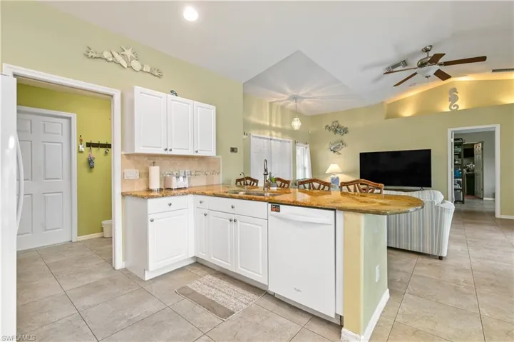 11 Nw 13th Pl, Cape Coral Fl 33993