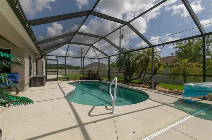 11 Nw 13th Pl, Cape Coral Fl 33993