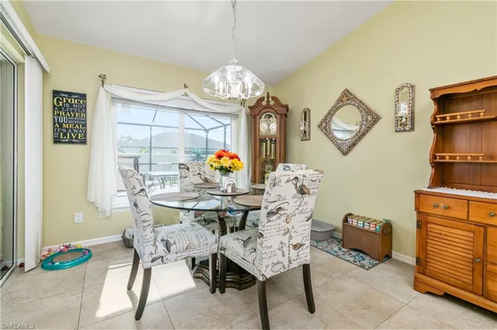 11 Nw 13th Pl, Cape Coral Fl 33993