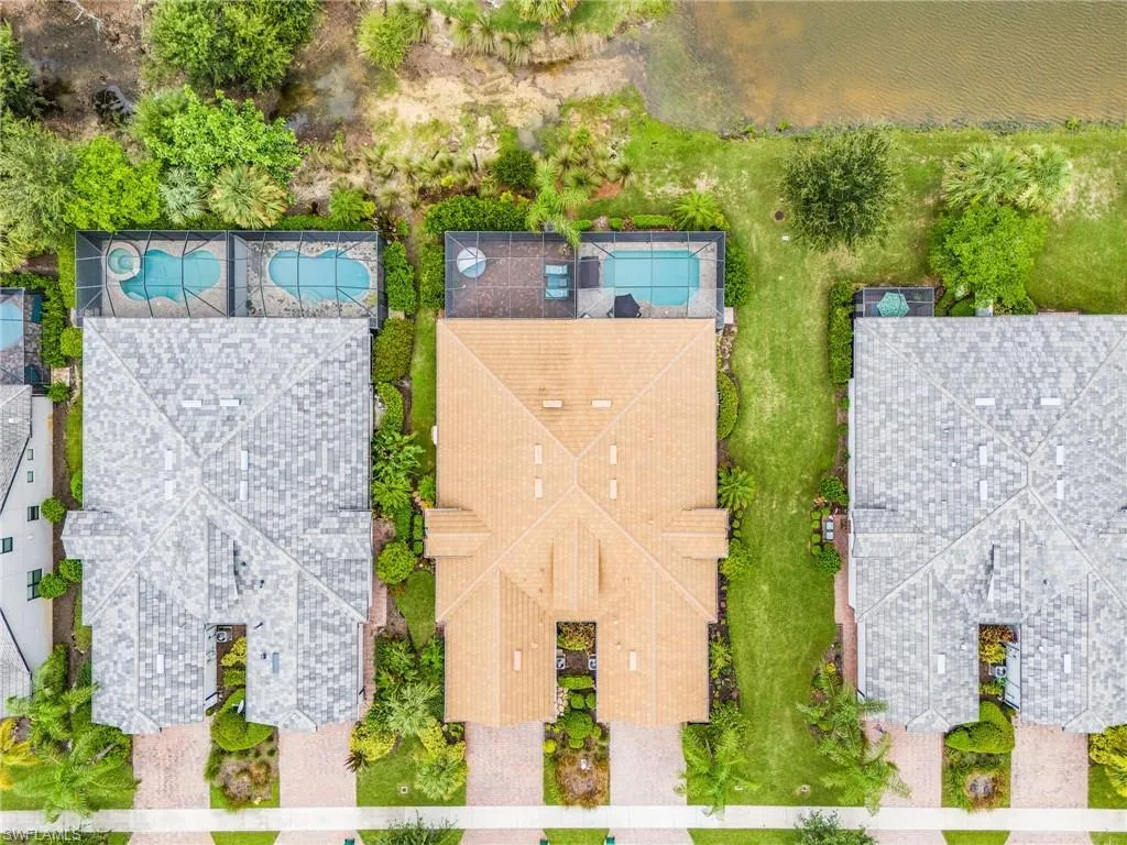 7659 Jacaranda LN, Naples, FL 34114,2025000231