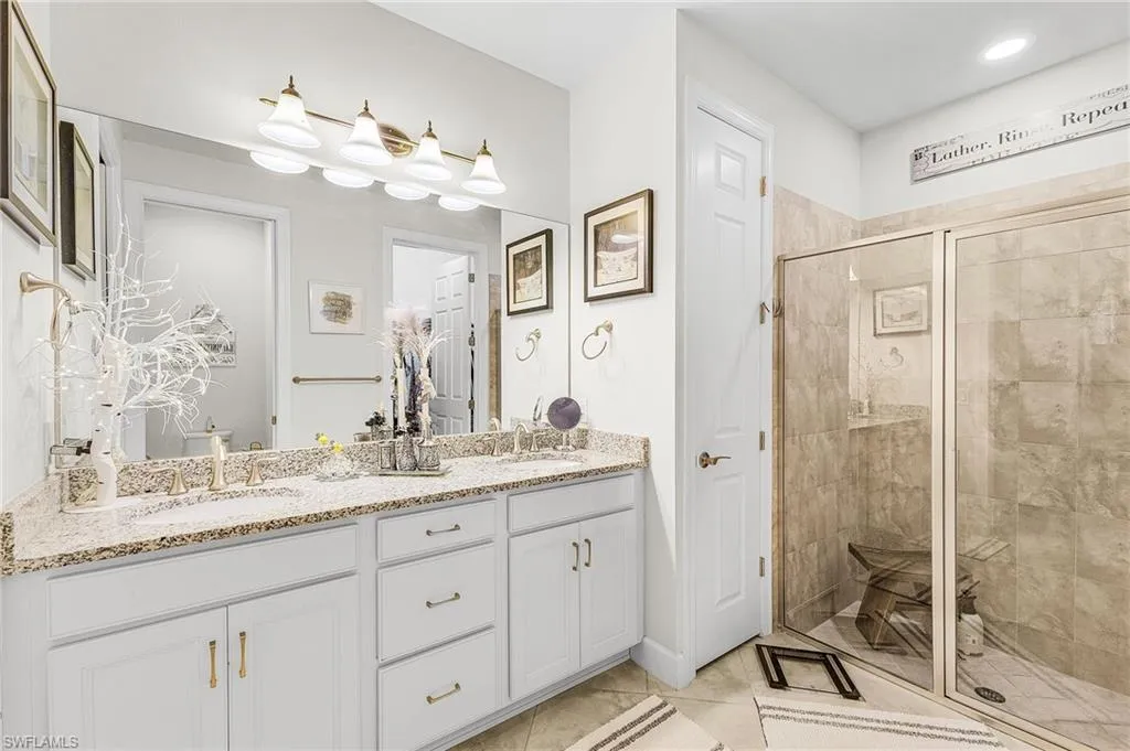 7659 Jacaranda LN, Naples, FL 34114,2025000231