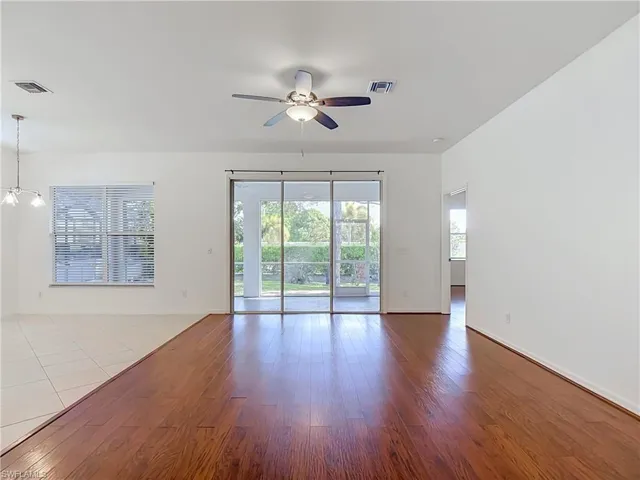 208 Stanhope Cir, Naples, Florida 34104