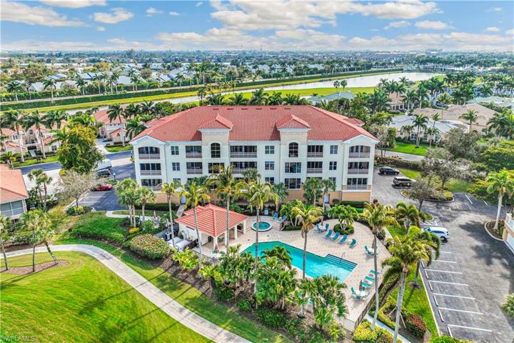 11090 Harbour Yacht CT # 53A, FORT MYERS FL 33908