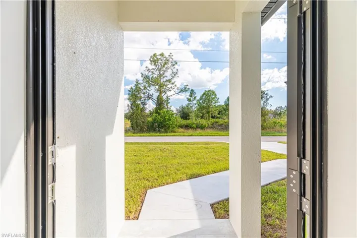 2710 42nd St W, Lehigh Acres, Florida 33971