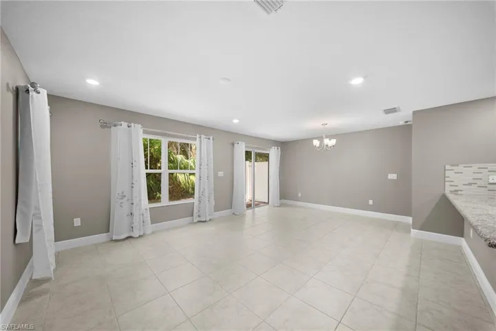 15121  piping plover  CT, North Fort Myers, FL 33917