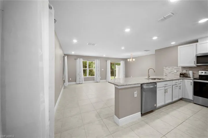 15121  piping plover  CT, North Fort Myers, FL 33917