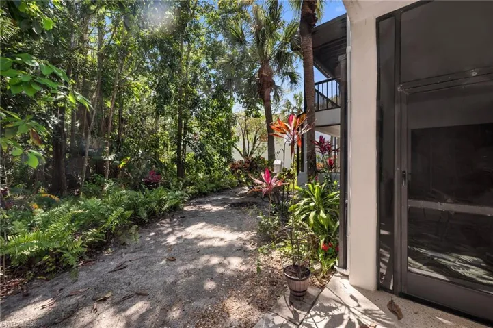 3310  Europa  DR, Naples, FL 34105