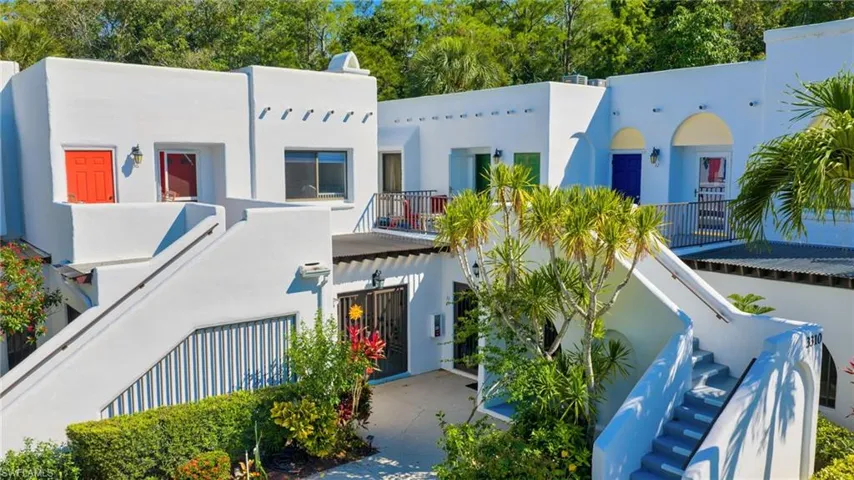 3310  Europa  DR, Naples, FL 34105