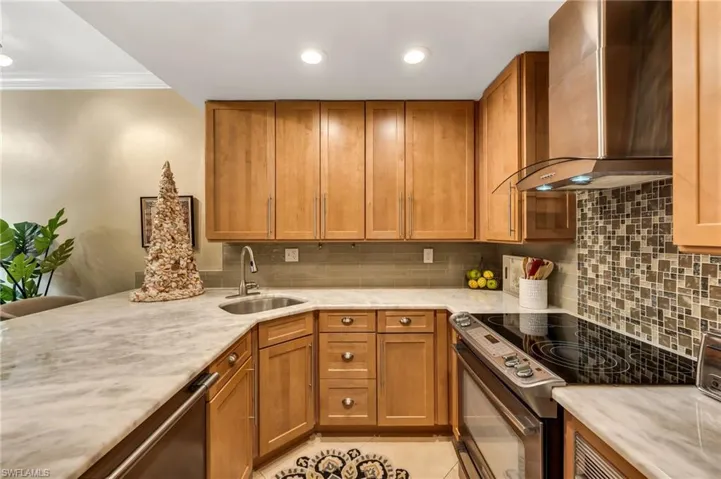 3310  Europa  DR, Naples, FL 34105