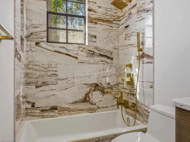 705 10th St S 202, Naples, Florida 34102