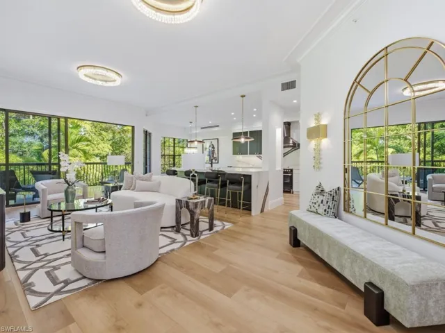 705 10th St S 202, Naples, Florida 34102