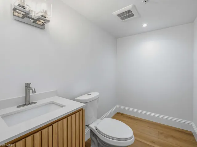 CABANA HALF BATH