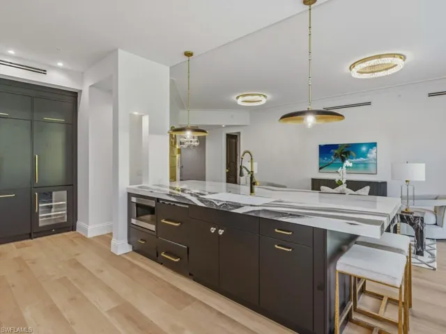 705 10th St S 202, Naples, Florida 34102