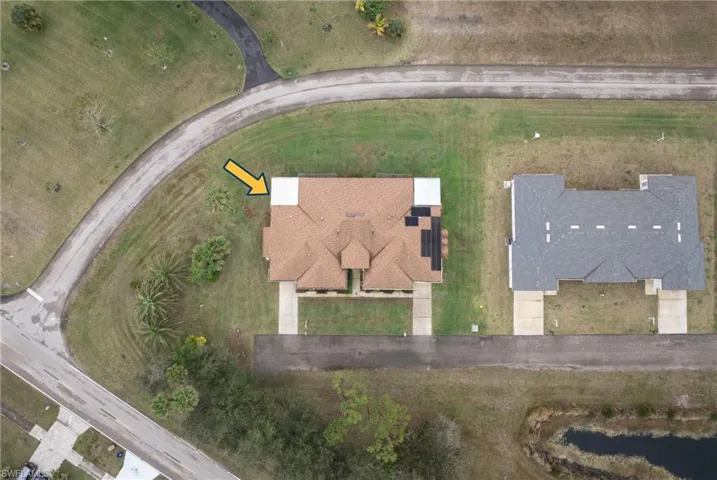 Birds eye view of property
