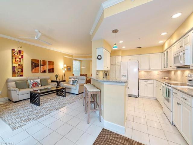 Kitchen / living room