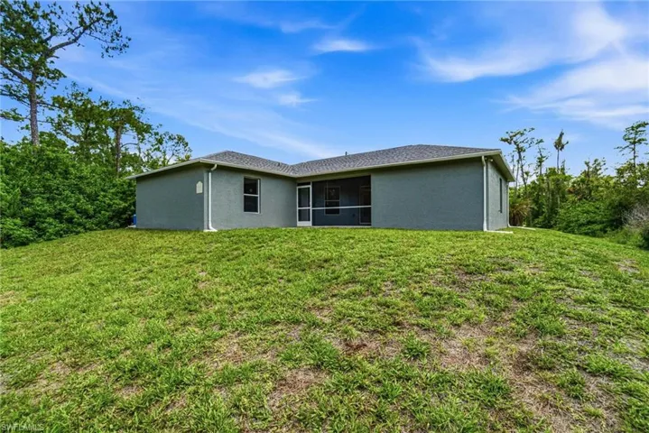 1871 20th Ave Ne, Naples, Florida 34120