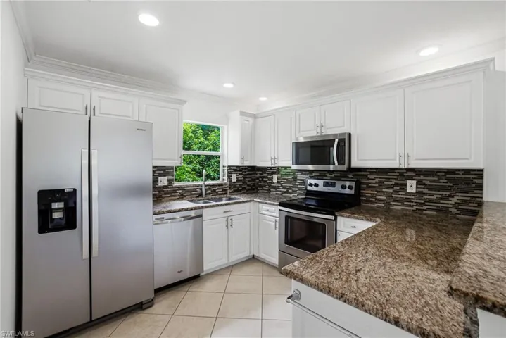 1871 20th Ave Ne, Naples, Florida 34120