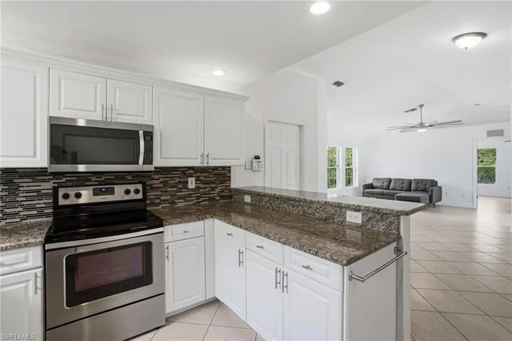 1871 20th Ave Ne, Naples, Florida 34120