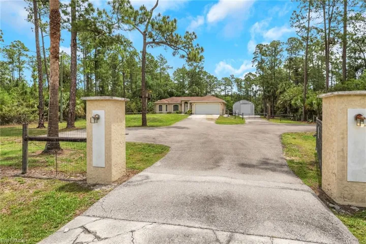 3110  Desoto S BLVD, Naples, FL 34117