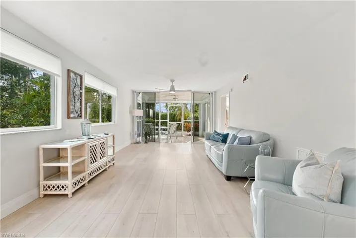 270 Naples Cove Dr 3101, Naples, Florida 34110