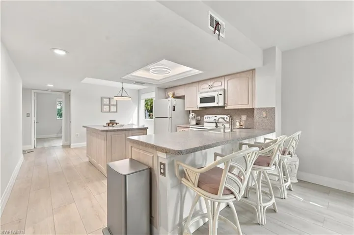 270 Naples Cove Dr 3101, Naples, Florida 34110
