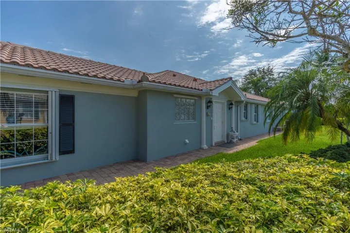 7186  Marconi  CT, Naples, FL 34114