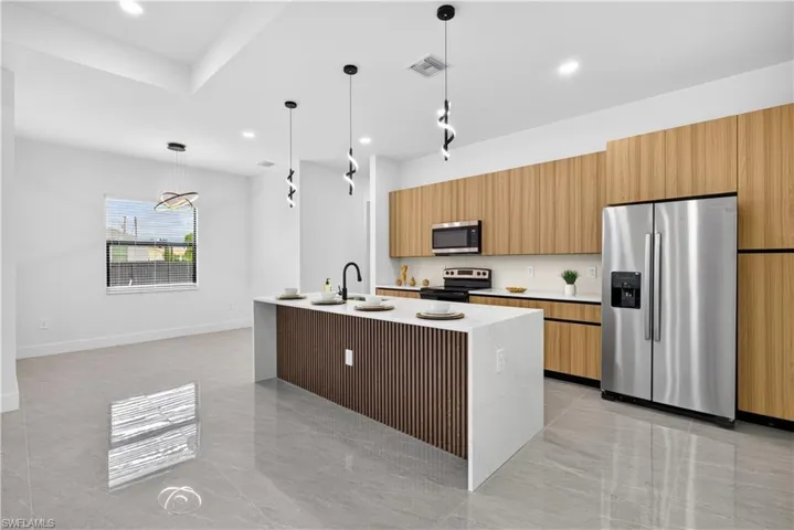 2806 Connie Ave N, Lehigh Acres, Florida 33971