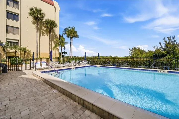 7129 Lakeridge View Ct 104, Fort Myers, Florida 33907