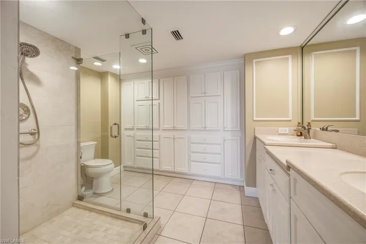 7129 Lakeridge View Ct 104, Fort Myers, Florida 33907