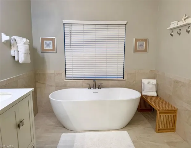 15472  Admiralty  CIR, North Fort Myers, FL 33917