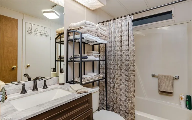2nd Bathroom