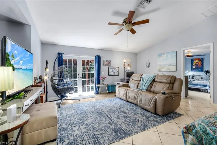 1006 SW 9th  AVE, Cape Coral, FL 33991