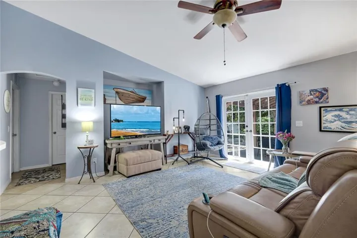 1006 SW 9th  AVE, Cape Coral, FL 33991