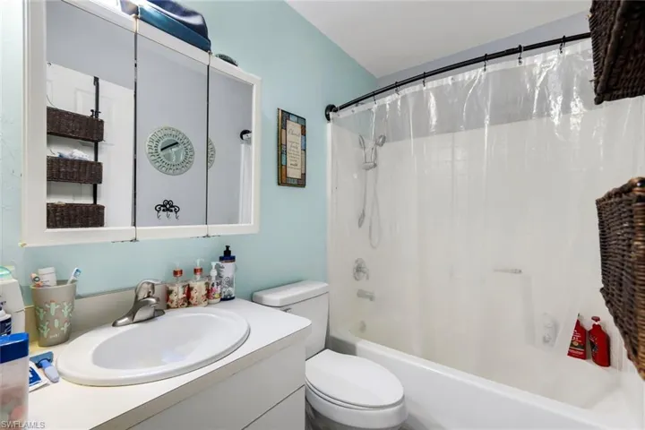 1006 SW 9th  AVE, Cape Coral, FL 33991