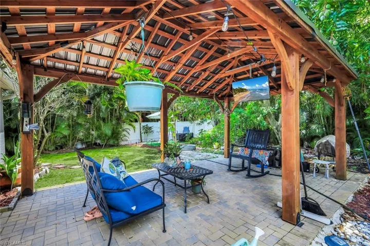 1006 SW 9th  AVE, Cape Coral, FL 33991