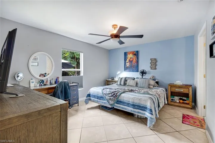 1006 SW 9th  AVE, Cape Coral, FL 33991