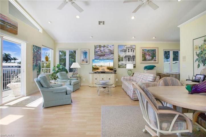 Upstairs Family Room