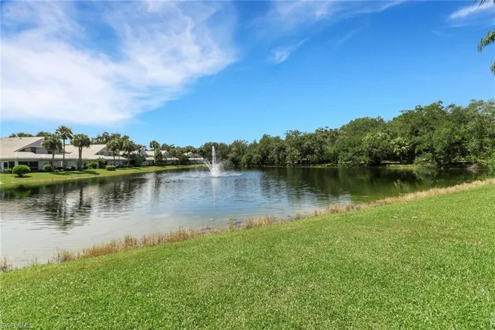 6180 Reserve Cir 203, Naples, Florida 34119