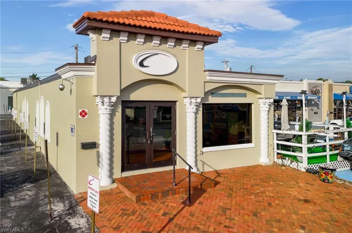 1213 SE 47th  TER, Cape Coral, FL 33904