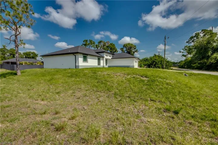 54  Elva S AVE, Lehigh Acres, FL 33976