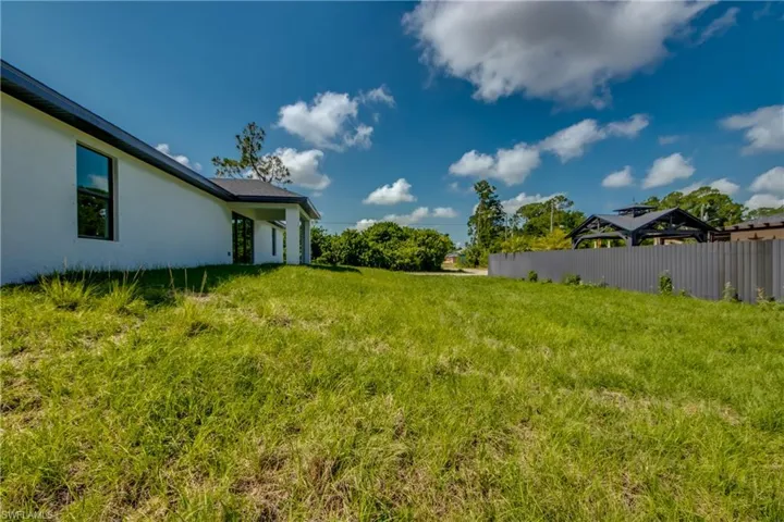 54  Elva S AVE, Lehigh Acres, FL 33976