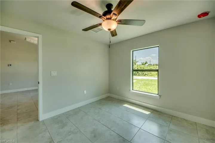 54  Elva S AVE, Lehigh Acres, FL 33976