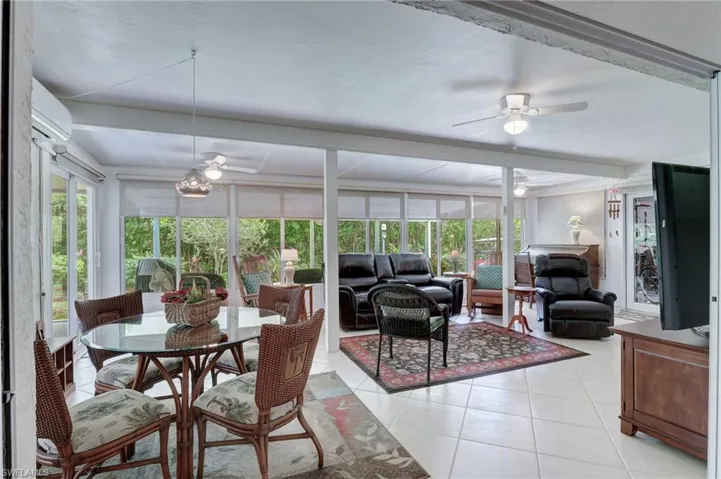 dining area/Florida room