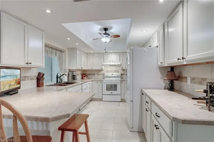 Spacious kitchen
