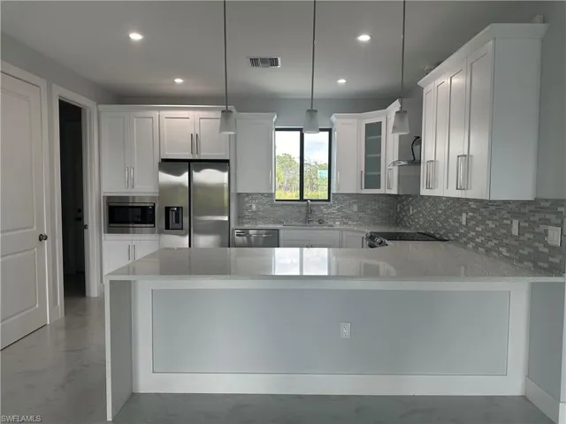 3202 37th AVE NE, NAPLES FL 34120