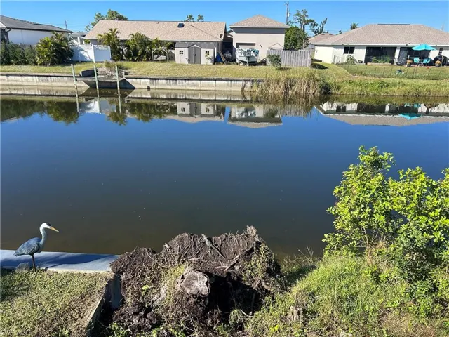 3306 SW 11th  PL, Cape Coral, FL 33914
